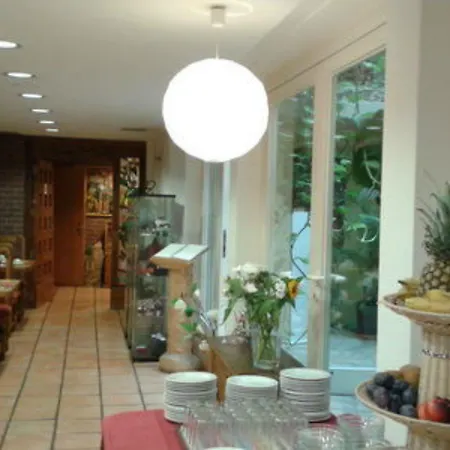 Hotel Solitaire 3*