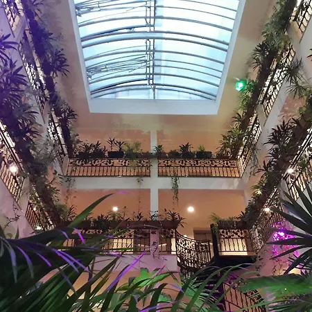 Solitaire Hotel 3*