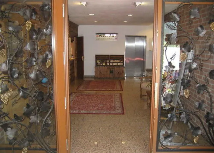 Отель Solitaire