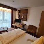 Solitaire Ξενοδοχείο 3*