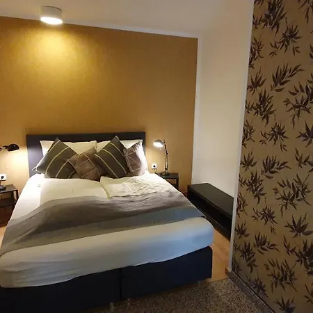 Hotel Solitaire 3*